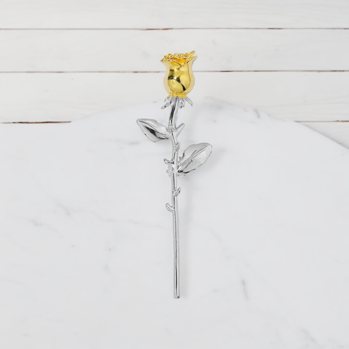 Брошка Троянда в сріблі