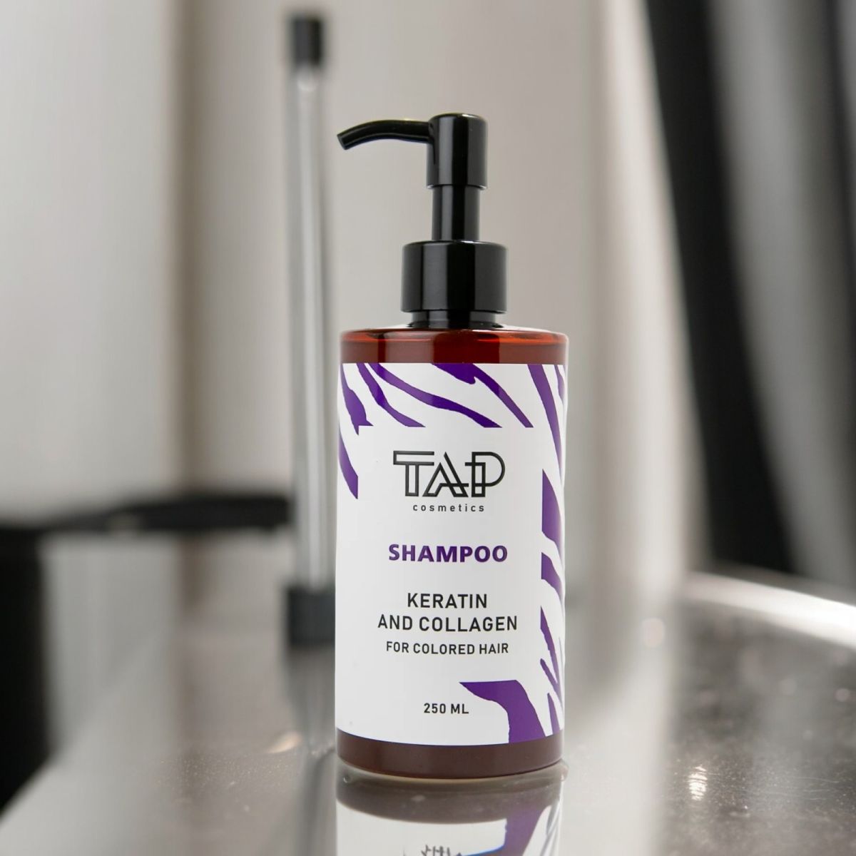Шампунь для фарбованого волосся з кератином і колагеном, 250 мл