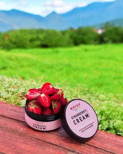 Цукровий скраб для тіла Полуниця з вершками, 250 мл