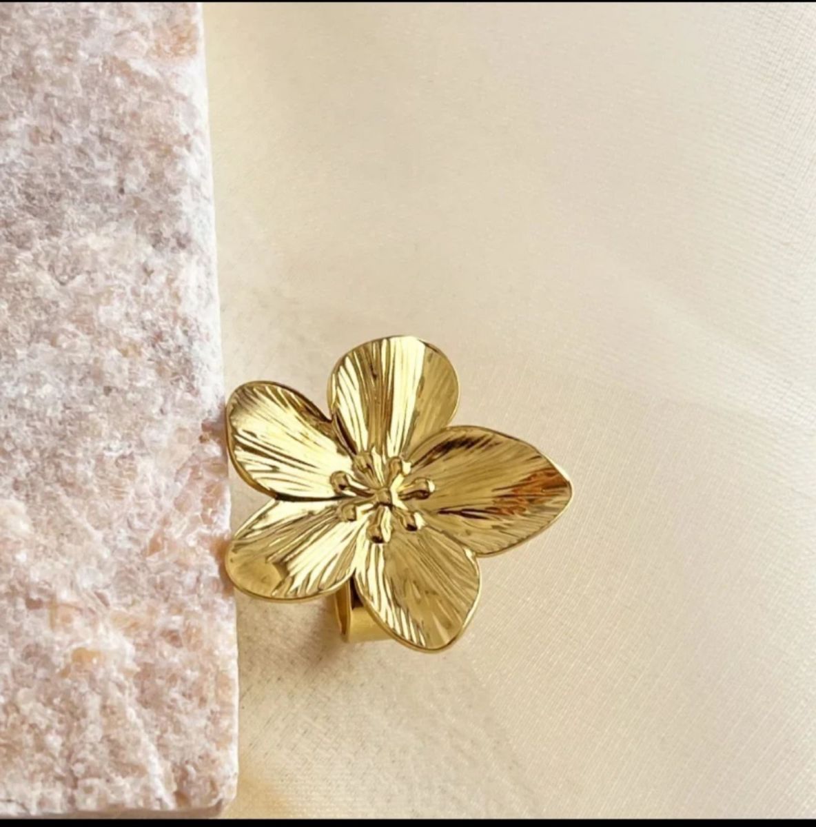 Каблучка "Квітка"